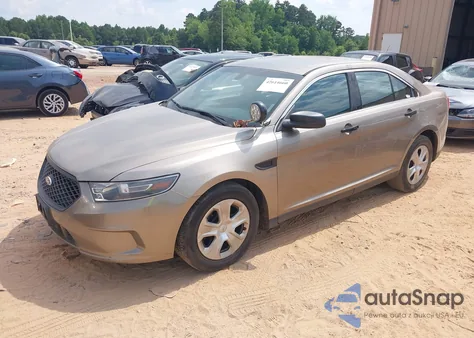 2015 Ford Police Interceptor z USA, uszkodzony, nr VIN 1FAHP2MK2FG135699